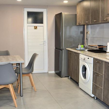 Nikas Apartment Tbilisi Luaran gambar