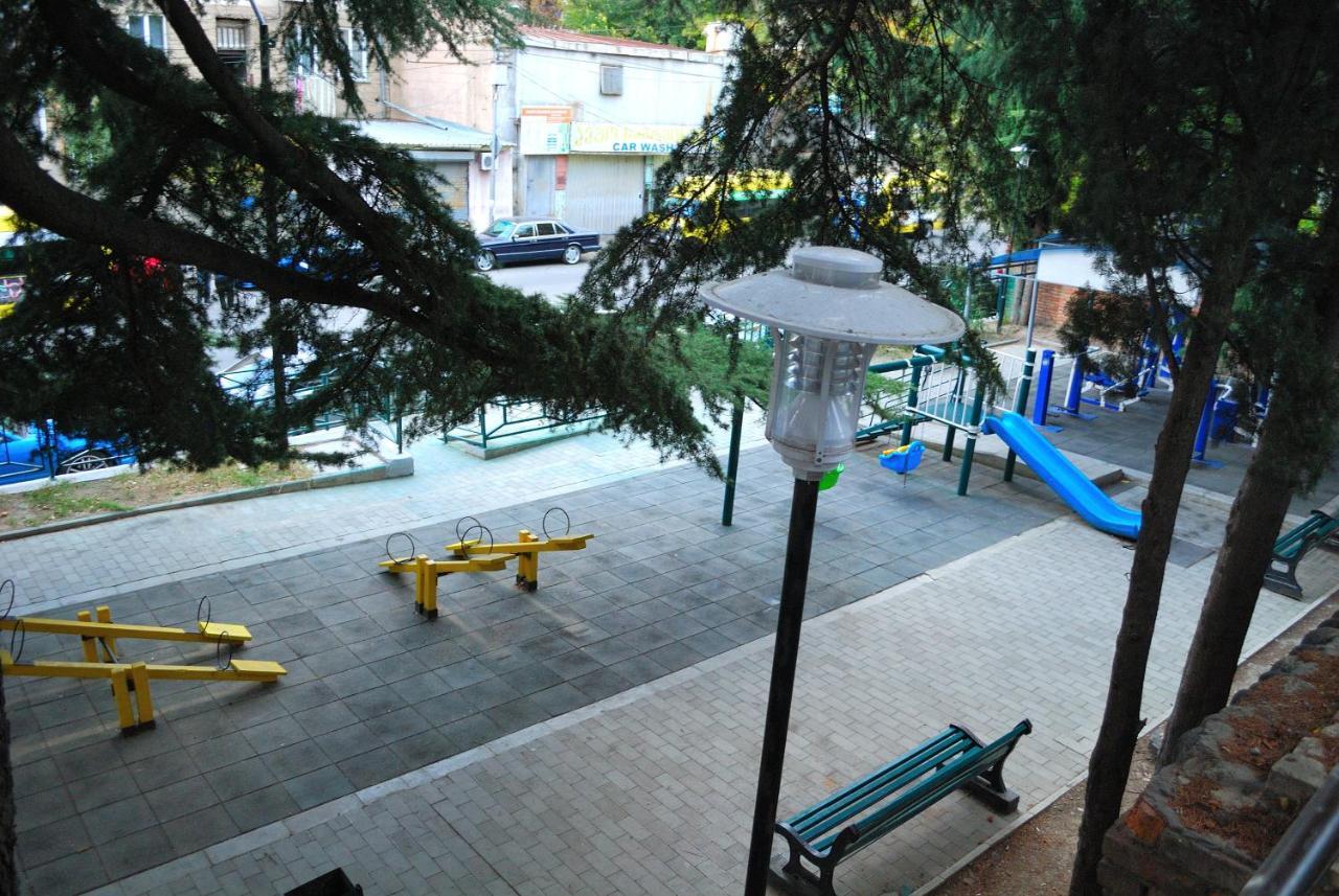 Nikas Apartment Tbilisi Luaran gambar